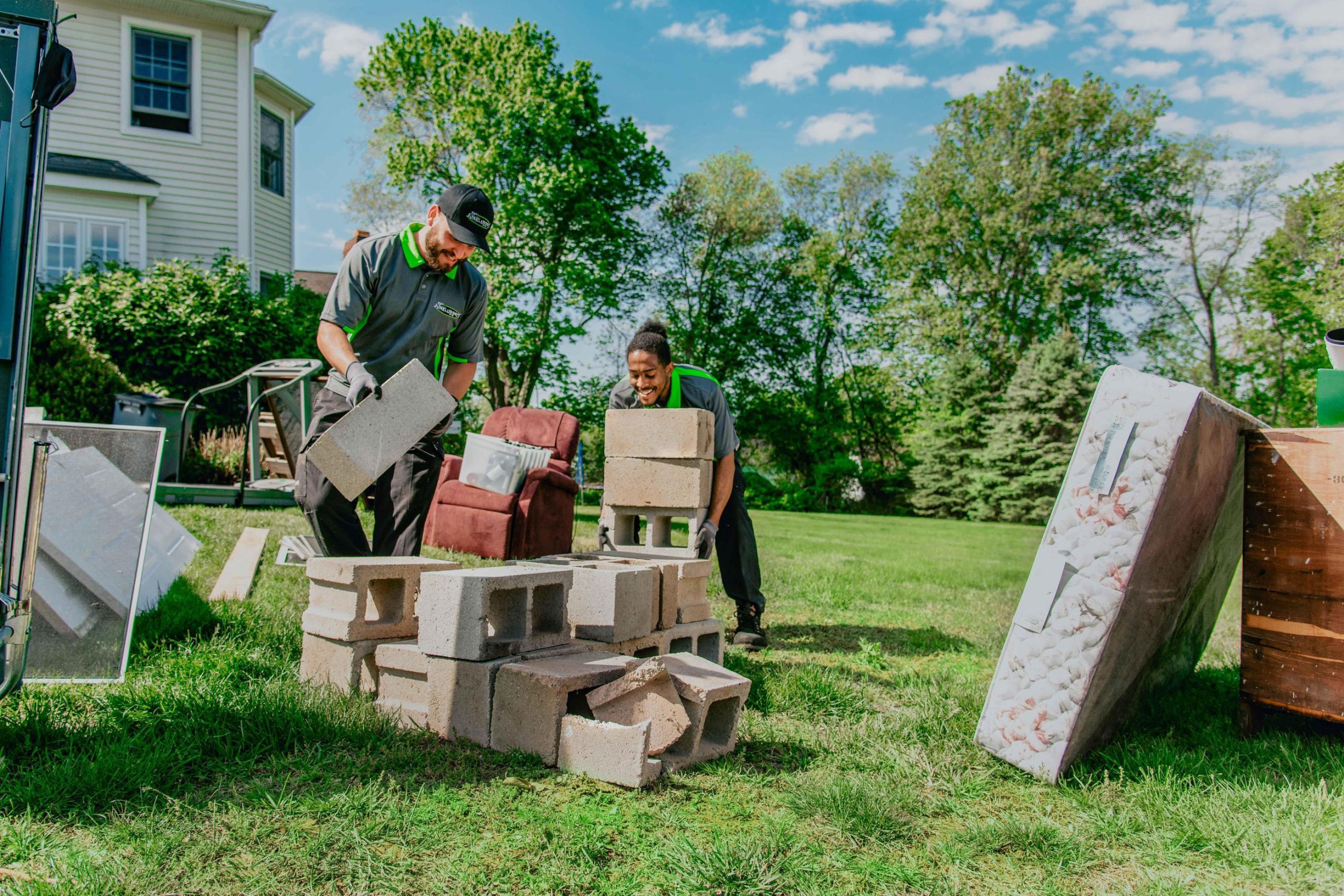 Signs It’s Time to Call, a Junk Removal Service for Your Home